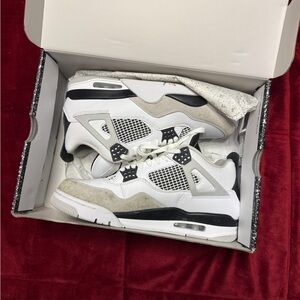 Jordan 4 “Black Military”